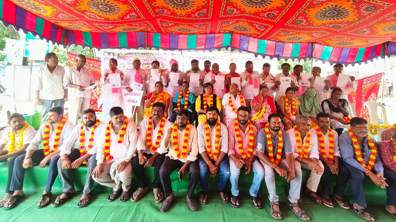 ఆదిలాబాద్ సిమెంట్ పరిశ్రమ పునరుద్ధరణకు మాజీ మంత్రి జోగు రామన్న దీక్ష