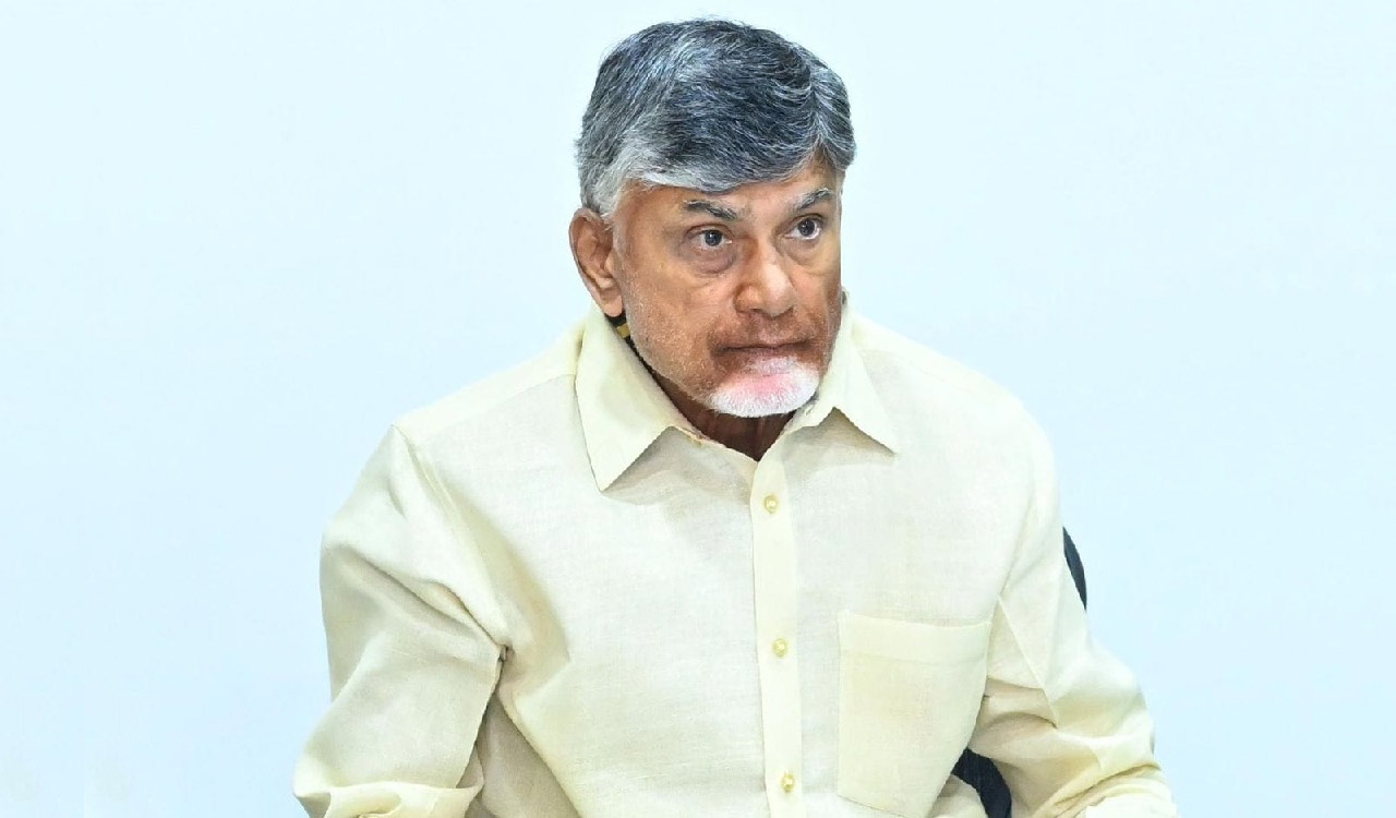 ఆక్వా రంగాన్ని ప్రభుత్వం నిర్వీర్యం చేస్తోందని వైఎస్ఆర్సీపీ ఆరోపణ