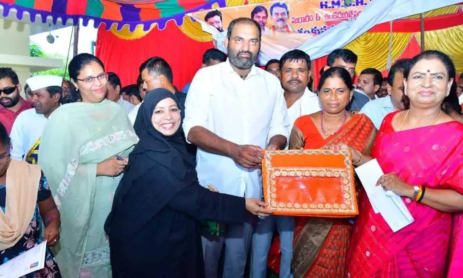 బాలానగర్‌లో 60 మంది మహిళలకు ఉచిత వృత్తి విద్యా శిక్షణ