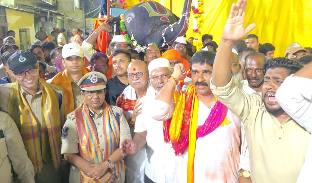 భైంసాలో ప్రశాంతంగా గణేష్ నిమజ్జనం: 760 మంది పోలీసుల పర్యవేక్షణ