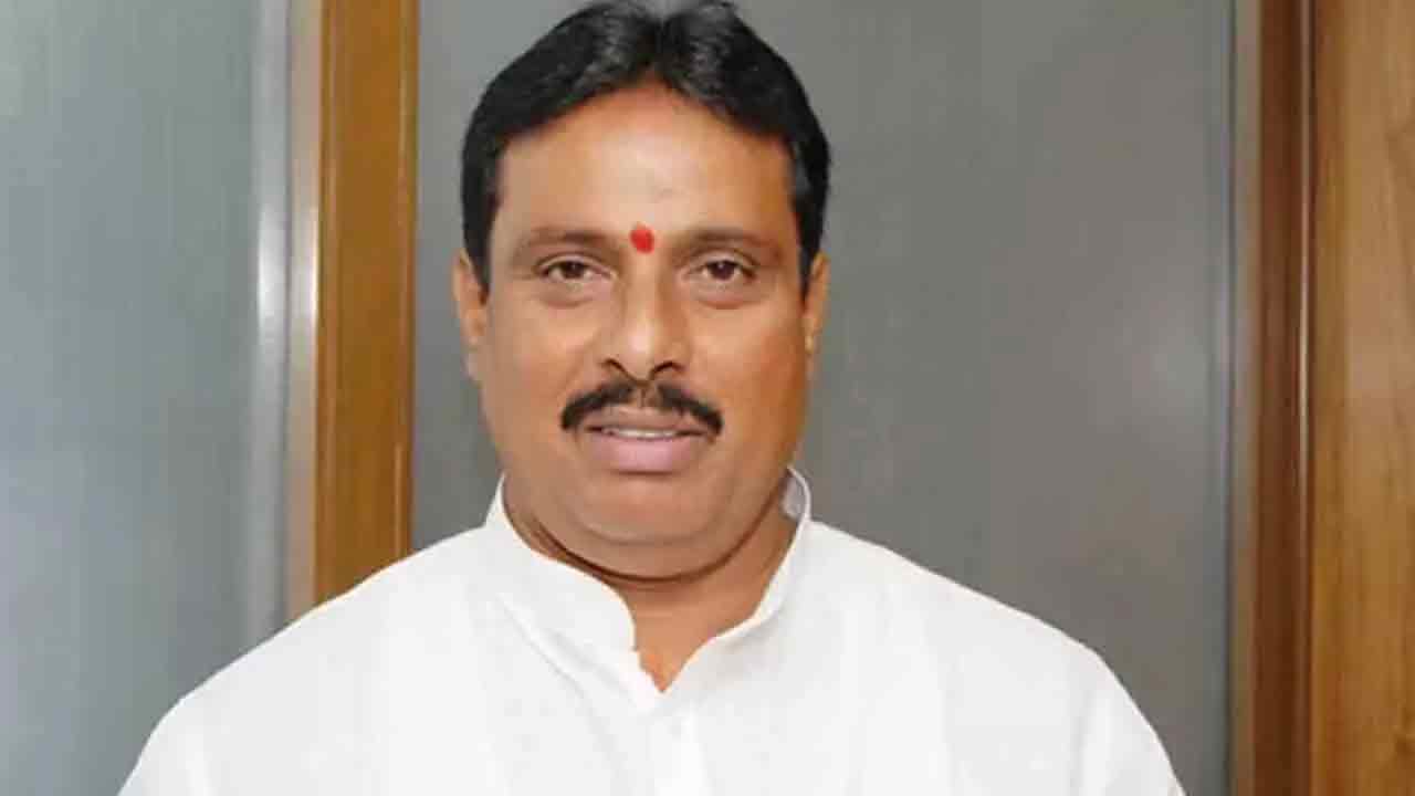 దానం నాగేందర్ అనర్హత పిటిషన్లపై నేడు హైకోర్టు తీర్పు