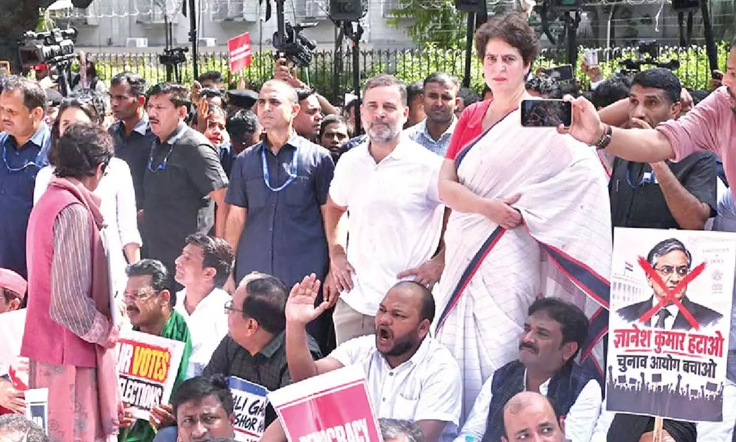 ఢిల్లీ నిరసనలో పాల్గొననున్న తెలంగాణ కాంగ్రెస్ నేతలు
