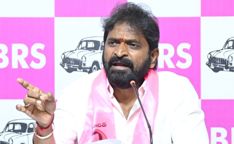 హైదరాబాద్ సైఫాబాద్ పోలీస్ స్టేషన్లో దాడి యత్నం: శ్రీనివాస్ గౌడ్ ఆరోపణ