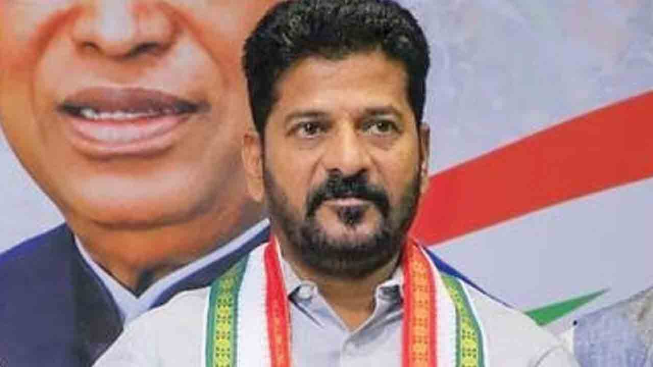 హైదరాబాద్లో కుంటుపడిన నిర్మాణ రంగం: పడిపోయిన ప్రభుత్వ ఆదాయం