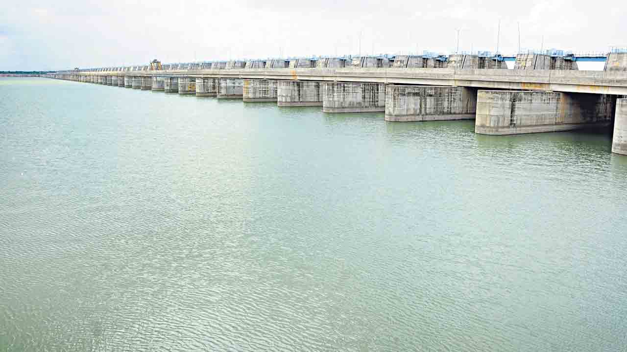 కాళేశ్వరం బరాజ్ల నాణ్యతపై సీడబ్ల్యూపీఆర్ఎస్ నివేదిక: లోపాల్లేవని వెల్లడి