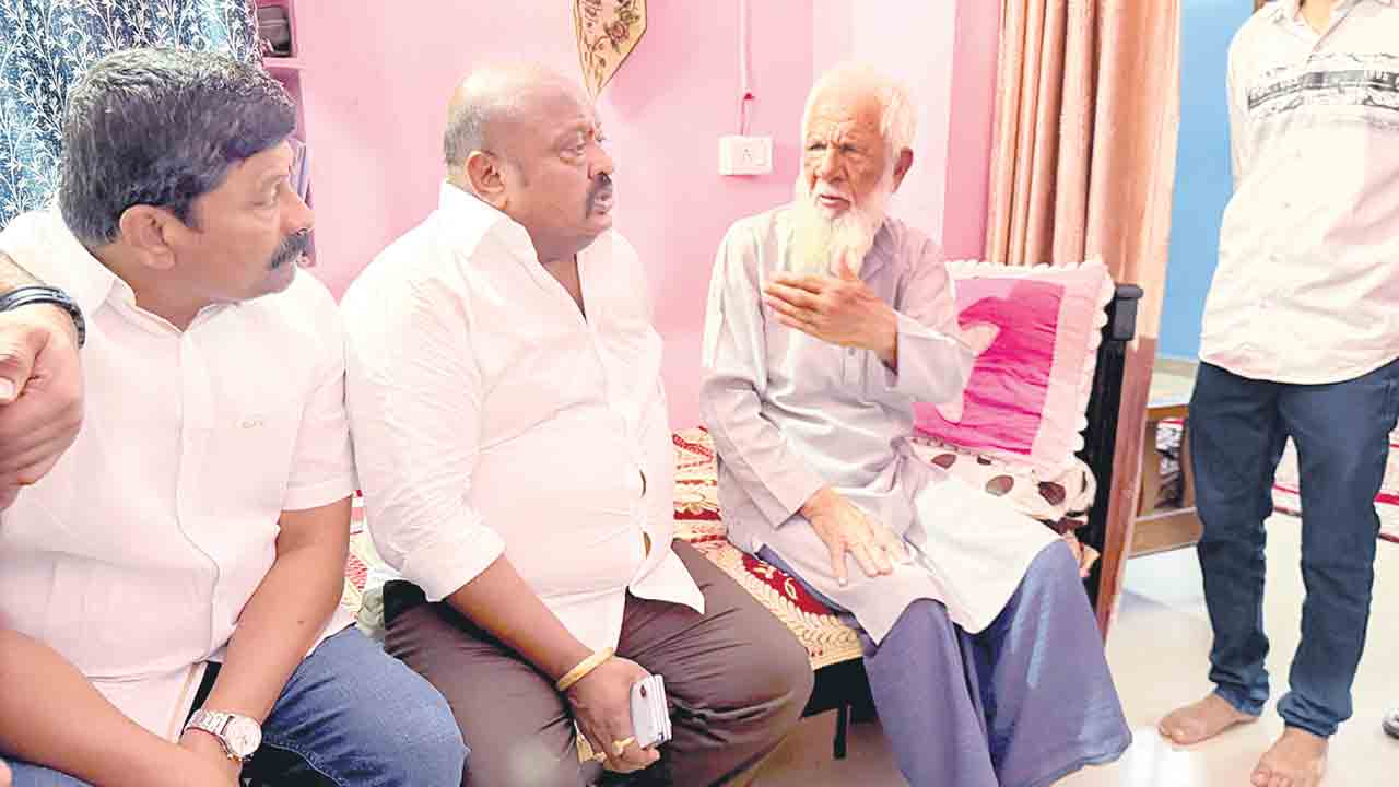 కరీంనగర్లో భారీ దోపిడీలు