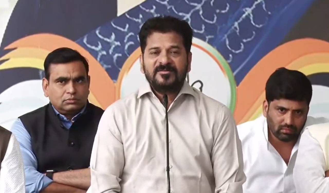కేసీఆర్ కంటే తానే ధనవంతుడినని ప్రకటించిన సీఎం రేవంత్ రెడ్డి