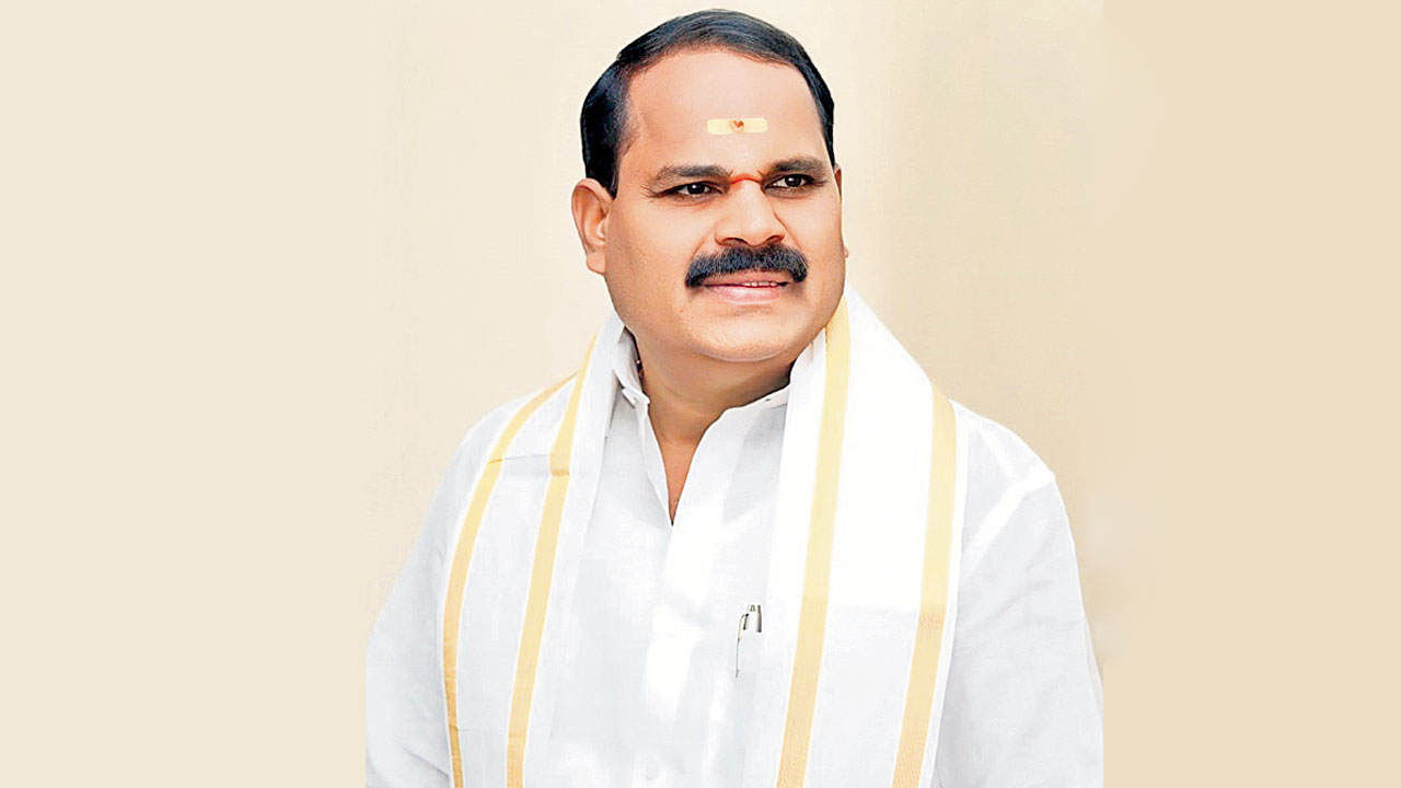 కేసీఆర్‌పై కాంగ్రెస్ ఎమ్మెల్యే వీర్లపల్లి శంకర్ వివాదాస్పద వ్యాఖ్యలు