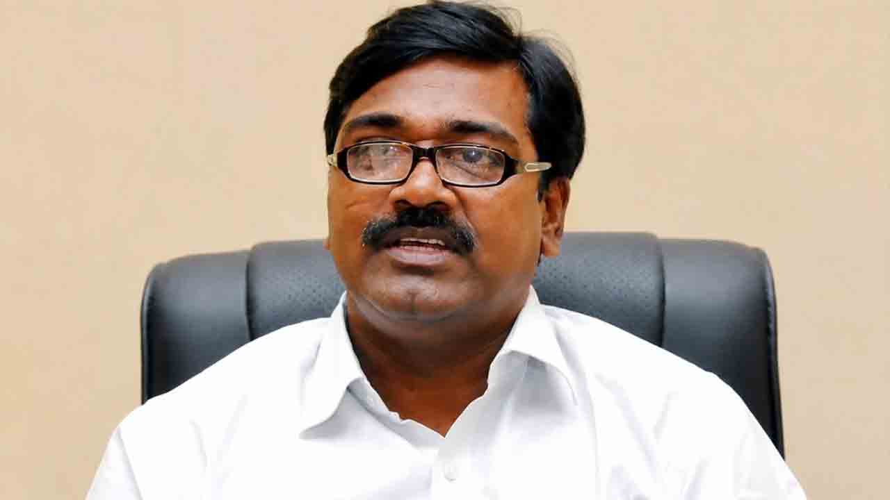ఖమ్మం పారిశుధ్యంపై పువ్వాడ అజయ్కుమార్ ఆందోళన