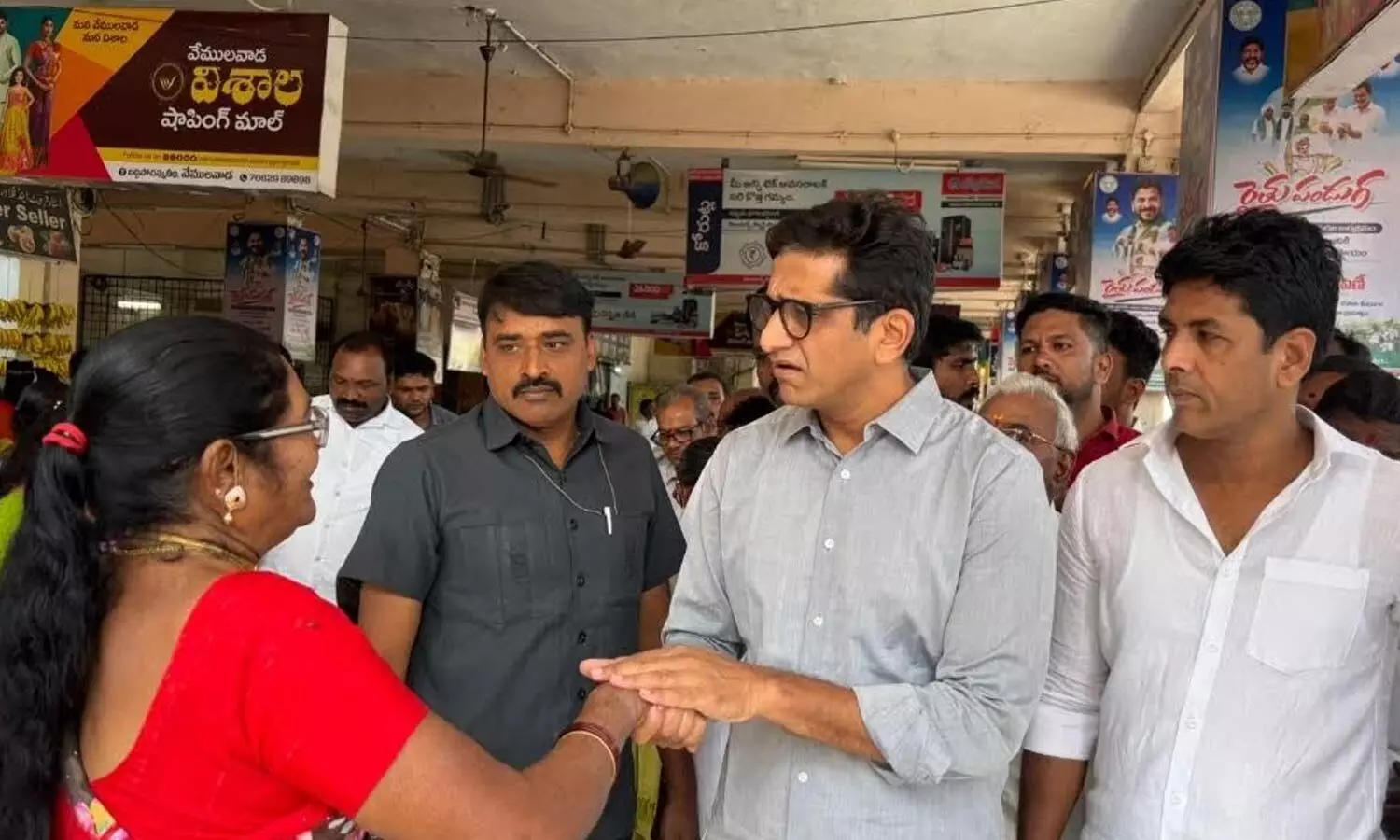 కోరుట్ల బస్ స్టేషన్ సౌకర్యాలపై ఎమ్మెల్యే సంజయ్ సమీక్ష
