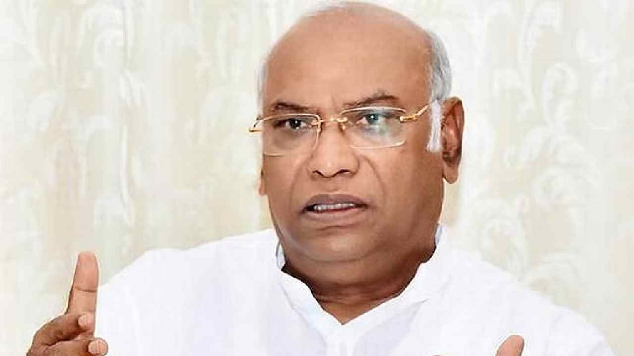 లోక్‌సభ స్థానాల పెంపు వద్దు: ప్రధాని మోడీకి ఖర్గే లేఖ