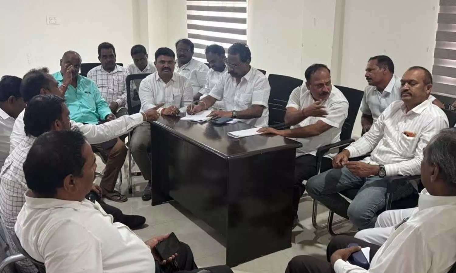 నల్లగొండ-ఖమ్మం-వరంగల్ ఎమ్మెల్సీ ఎన్నికలు: కాంగ్రెస్ లీగల్ సెల్ సన్నాహాలు