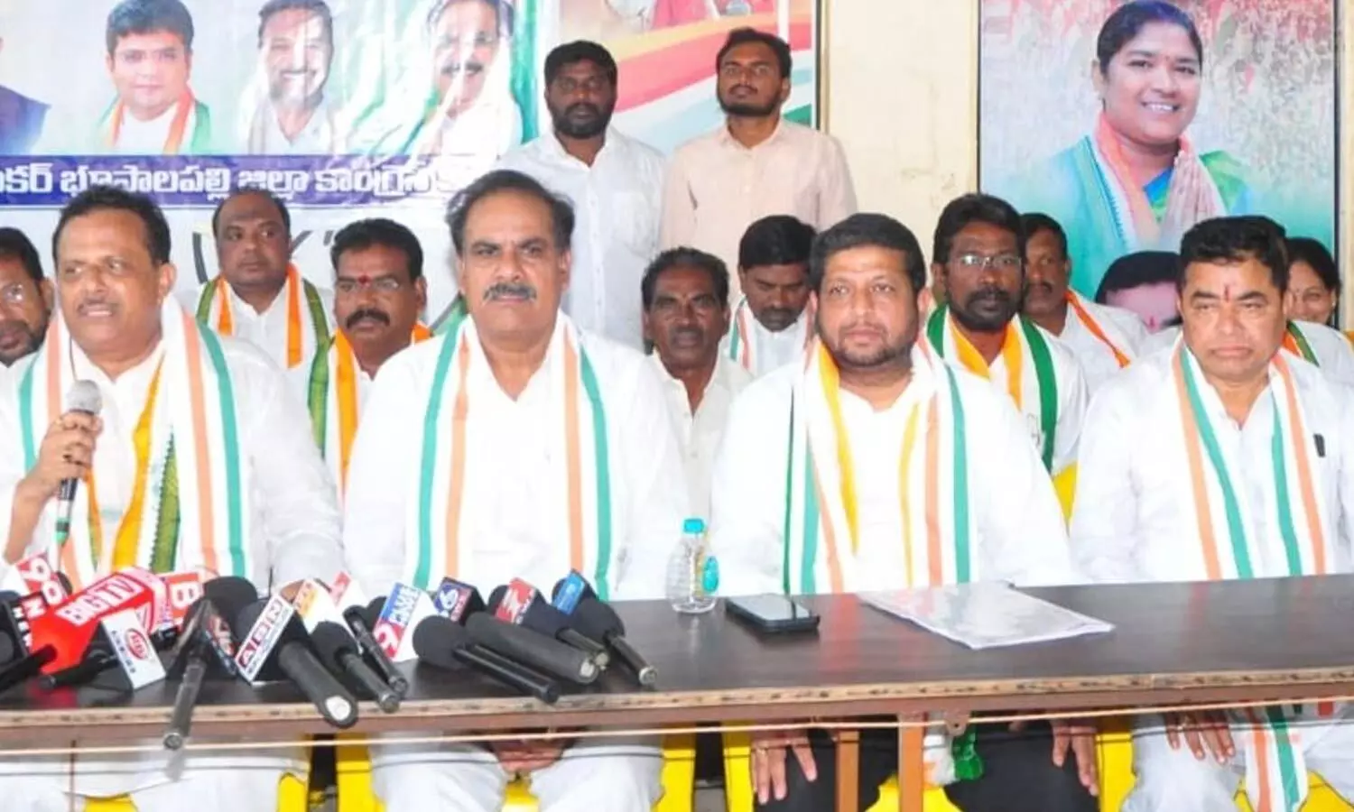 ఓటర్ల జాబితా సవరణపై కాంగ్రెస్ నేతల ప్రత్యేక దృష్టి