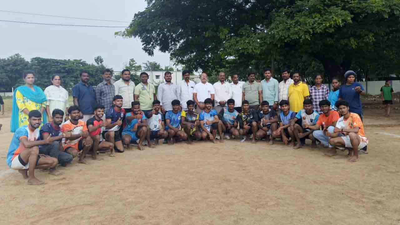 పాపన్నపేటలో జిల్లా స్థాయి కబడ్డీ క్రీడాకారుల ఎంపిక