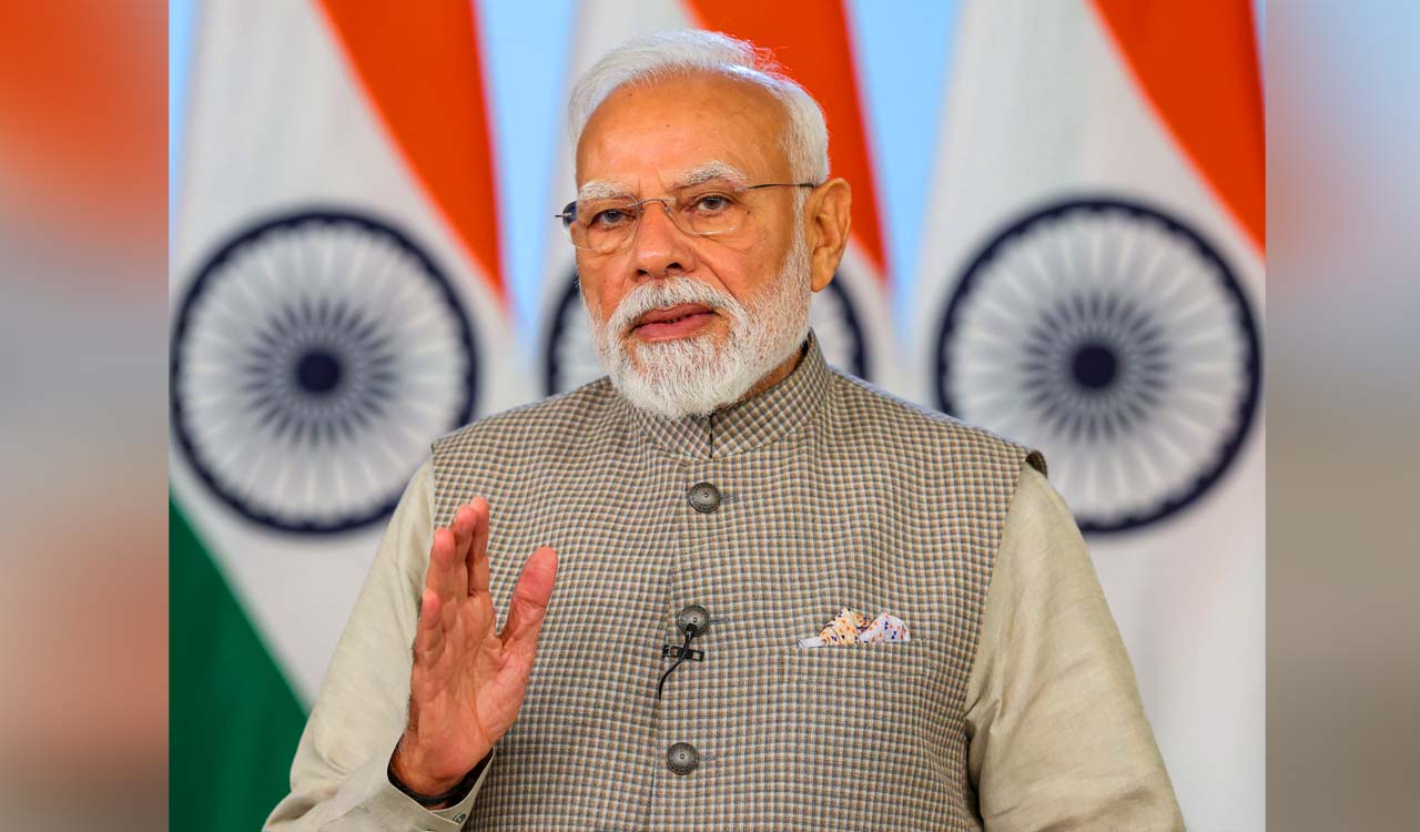 పోటీ పరీక్షల విద్యార్థుల కోసం ఉచిత ఆన్లైన్ కోచింగ్: ప్రధాని మోదీ