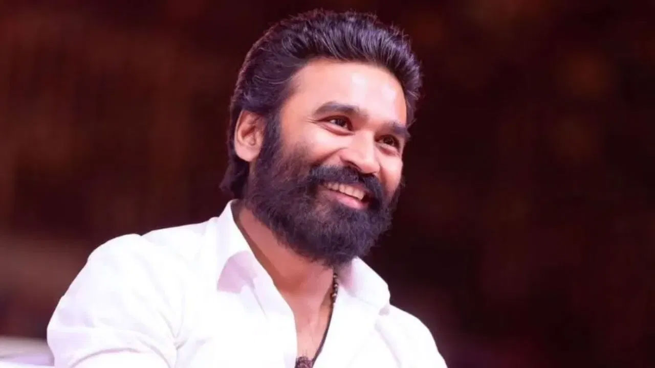 రాజకీయ పార్టీపై ప్రశ్న: నవ్వుతూ దాటేసిన హీరో ధనుష్