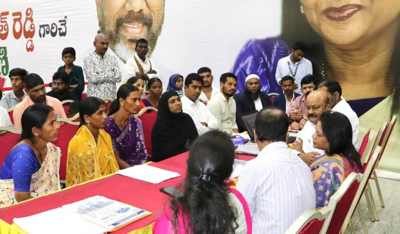రష్యా యుద్ధరంగంలో చిక్కుకున్న నలుగురు తెలంగాణ యువకులు