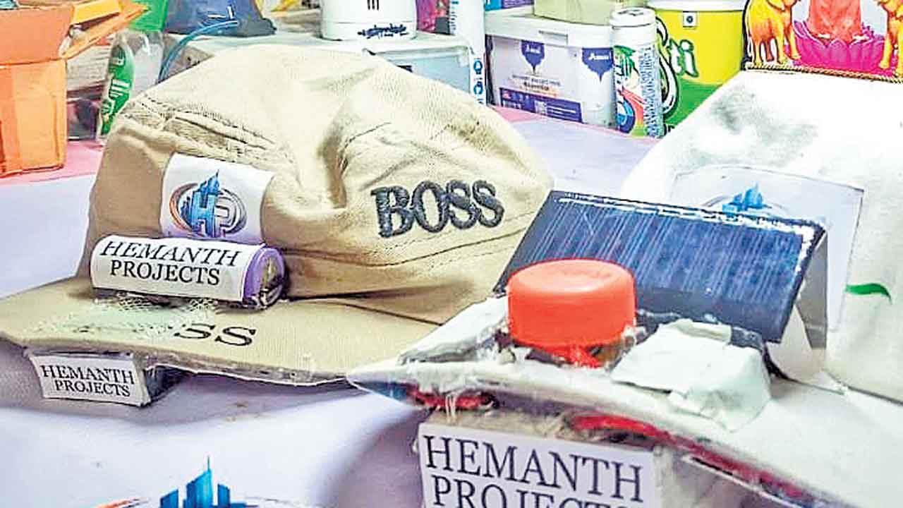 రూ.300లో కూలర్, రూ.600లో హార్వెస్టింగ్ మెషిన్ - హేమంత్ సృష్టి