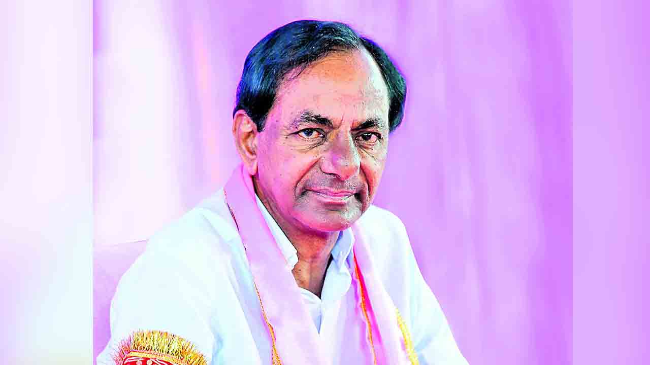 తెలంగాణలో బతుకమ్మ పండుగ ప్రారంభం: ప్రజలకు సీఎం, కేసీఆర్ శుభాకాంక్షలు