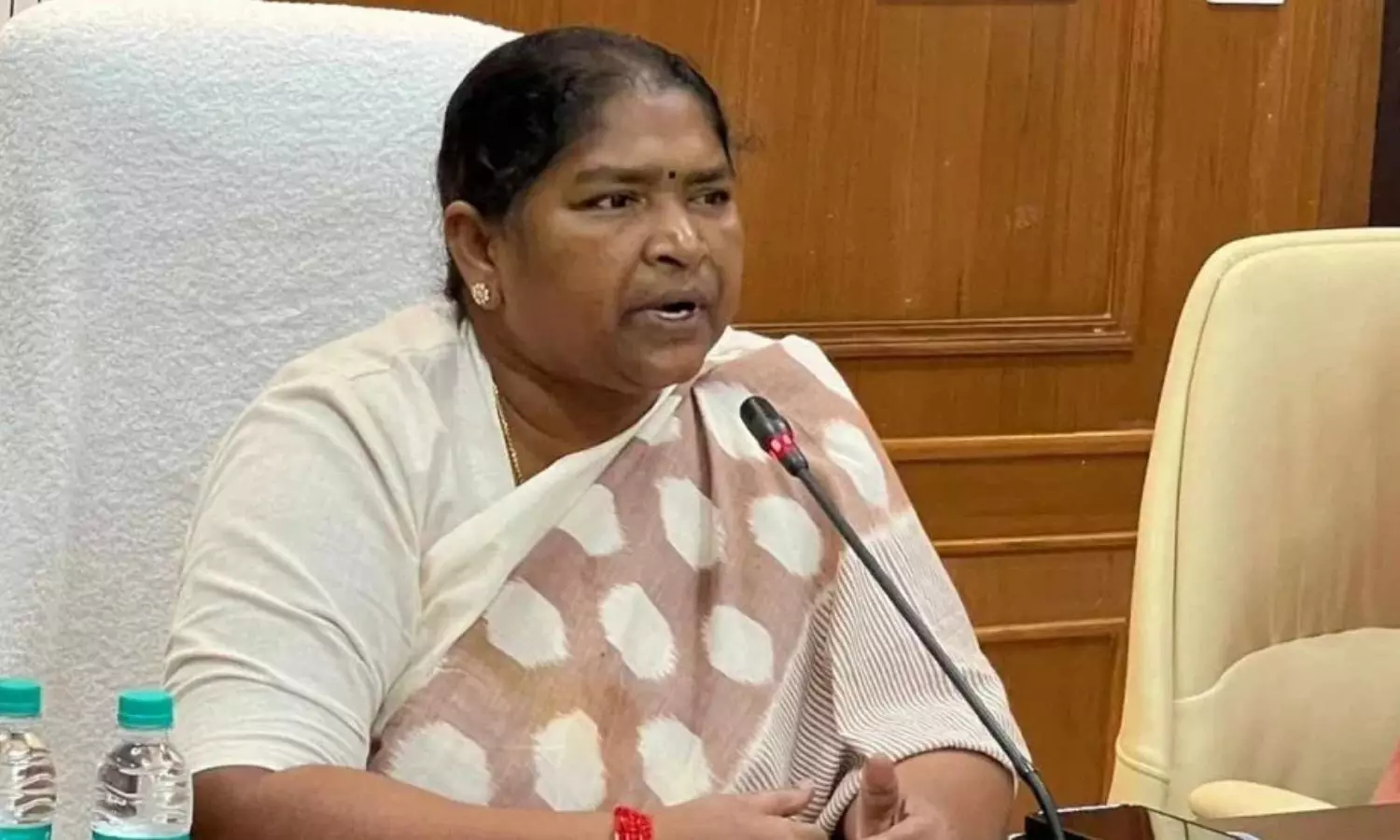 తెలంగాణలో తాగునీటి సమస్య పరిష్కారానికి రూ. 120 కోట్ల నిధులు