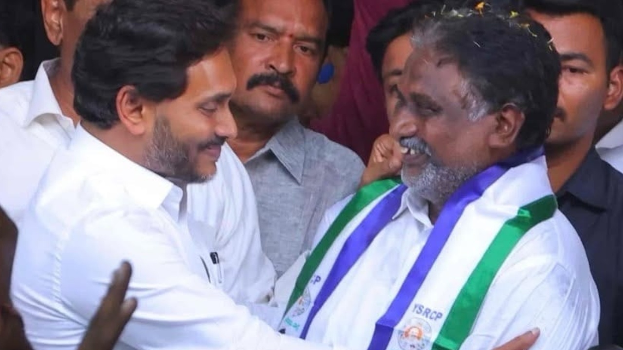 వైసీపీ నుంచి మోపిదేవి శ్రీనివాసరావు సస్పెండ్